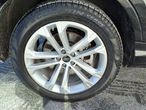 Used 2025 Audi Q7 3.0T Premium Plus image 8