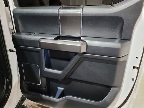 Used 2017 Ford F150 Lariat image 59