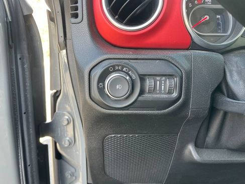 Used 2020 Jeep Wrangler Unlimited Rubicon w/ Dual Top Group AWD/4WD image 14
