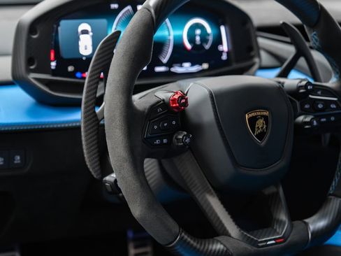 Used 2026 Lamborghini Temerario AWD/4WD image 16
