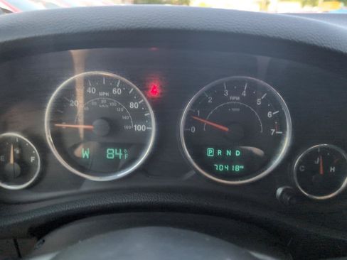 Used 2017 Jeep Wrangler Unlimited Sahara w/ Connectivity Group AWD/4WD image 20