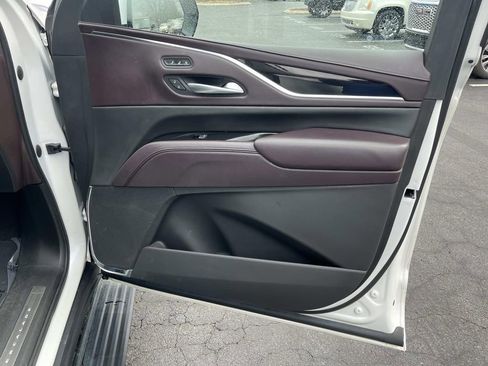 Used 2022 Cadillac Escalade Premium Luxury Platinum image 22