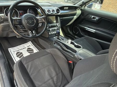 Used 2018 Ford Mustang GT Premium w/ GT Performance Package RWD image 18