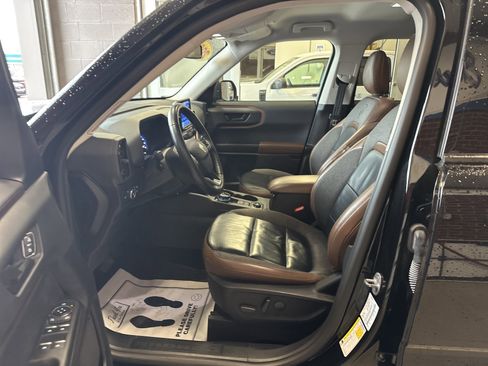 Used 2022 Ford Bronco Sport Outer Banks w/ Tech Package AWD/4WD image 5