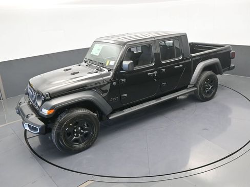 New 2026 Jeep Gladiator Sport image 42