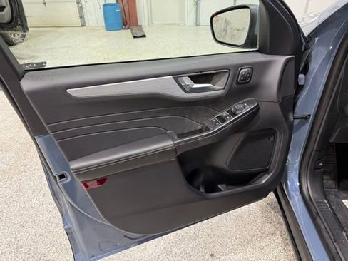 New 2026 Ford Escape Platinum w/ Premium Technology Package image 9