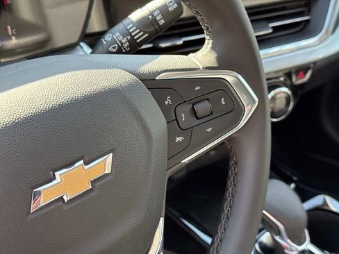 New 2026 Chevrolet Trax LT w/ Sunroof Package FWD image 28