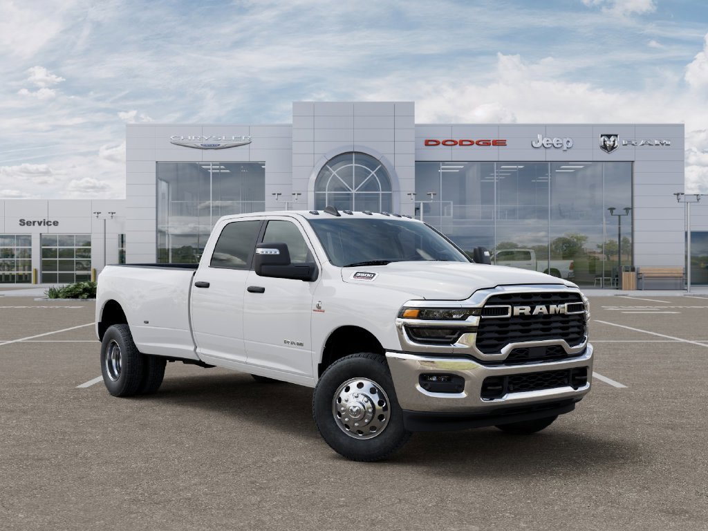 New 2026 RAM 3500 Big Horn AWD/4WD image 5