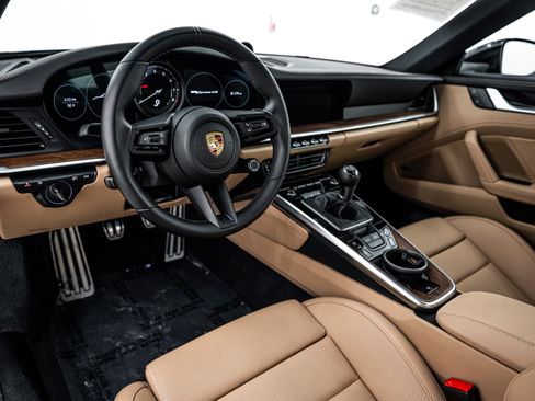 Certified 2024 Porsche 911 Carrera 4S image 4