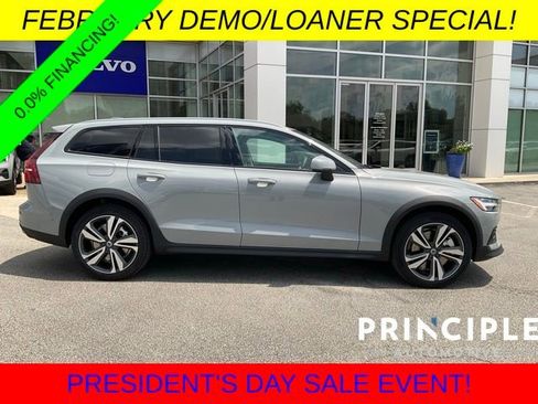 New 2026 Volvo V60 B5 Cross Country Plus w/ Protection Package Premier image 11