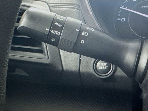 Used 2020 Subaru Impreza Premium image 12