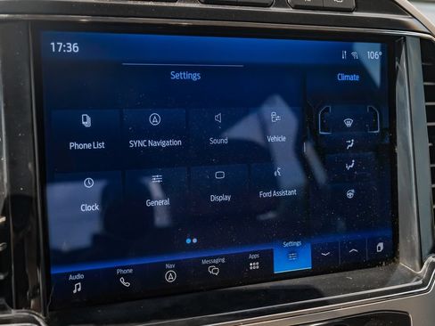 Used 2022 Ford F250 Lariat w/ Tremor Off-Road Package AWD/4WD image 28