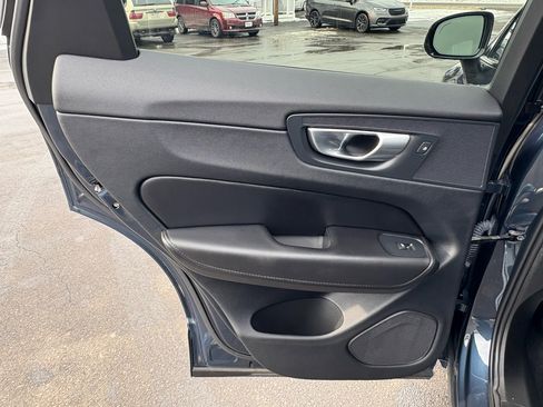 Used 2024 Volvo XC60 B5 Core image 22