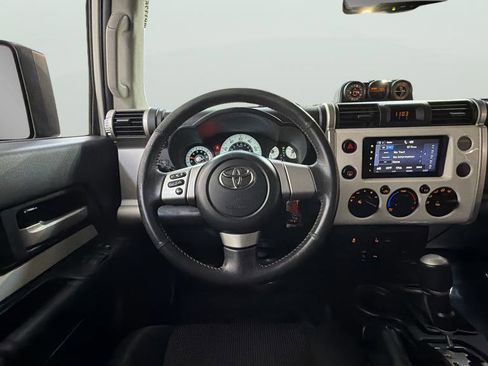 Used 2010 Toyota FJ Cruiser 4WD image 16