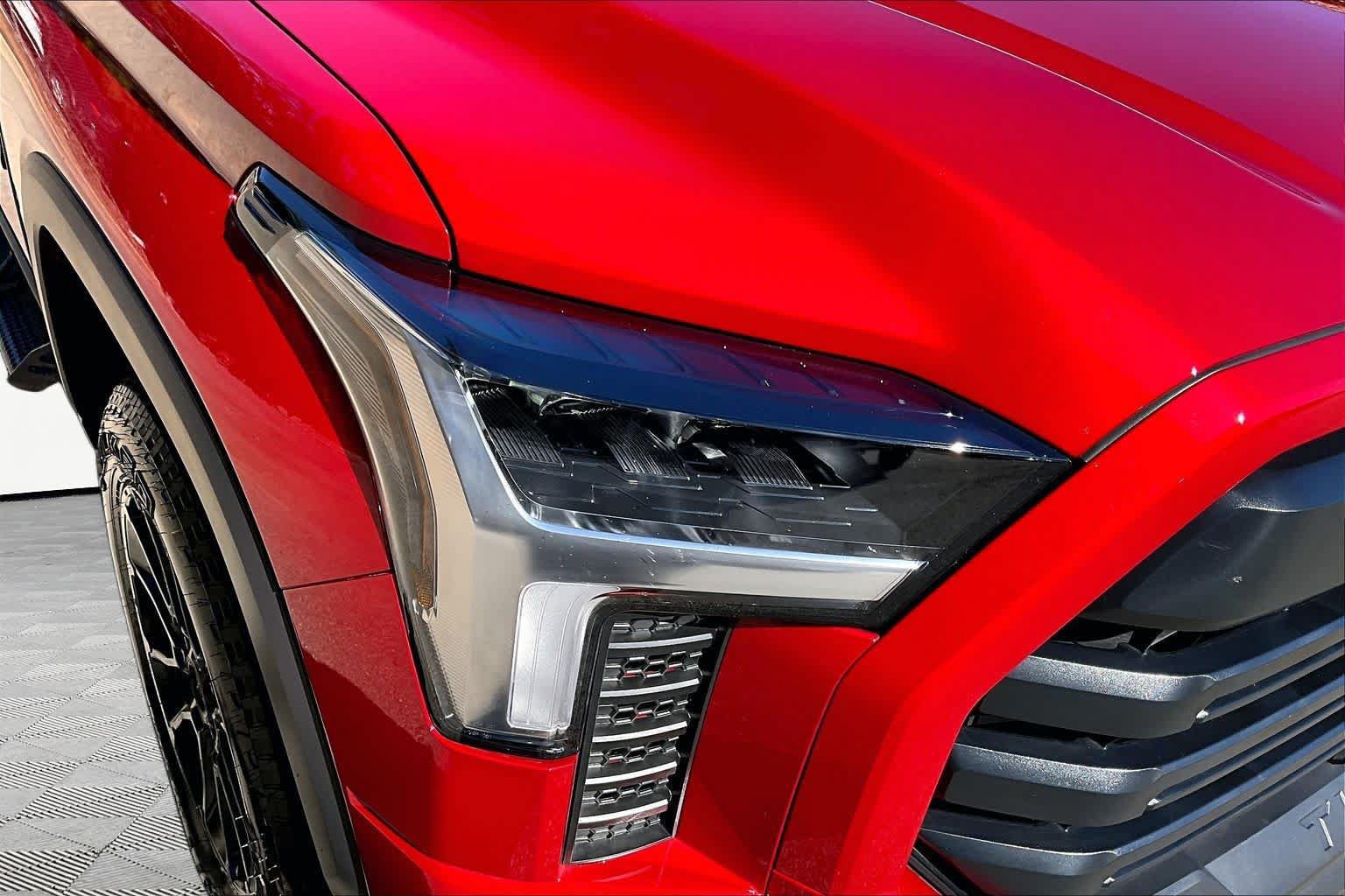 Certified 2026 Toyota Tundra SR5 AWD/4WD image 28