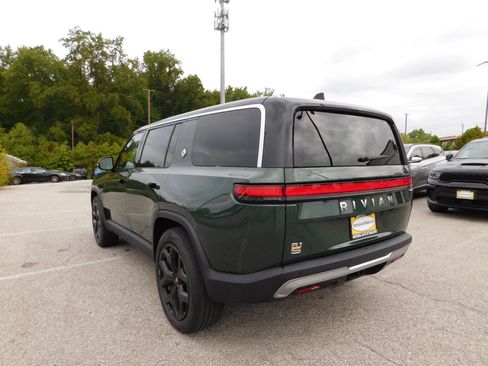 Used 2023 Rivian R1S Adventure Quad AWD/4WD image 7