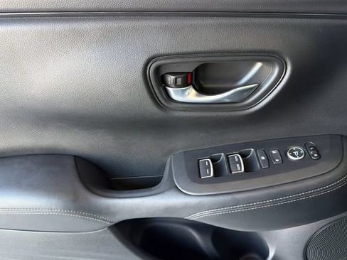 Certified 2024 Honda HR-V EX-L image 12