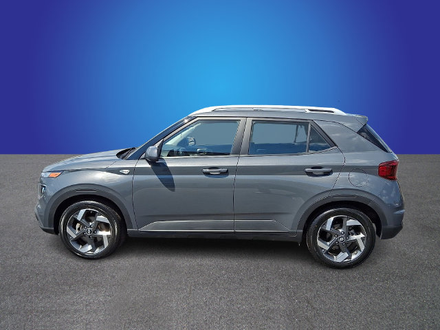 Used 2025 Hyundai Venue SEL FWD image 7