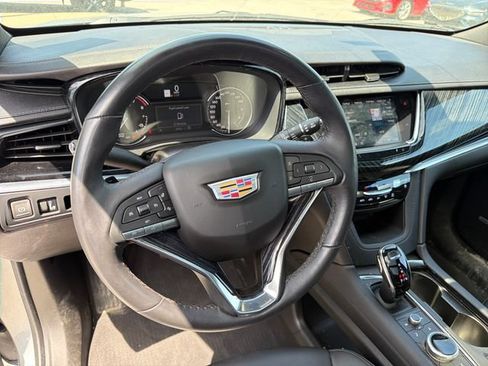 Used 2024 Cadillac XT6 Premium Luxury AWD/4WD image 25