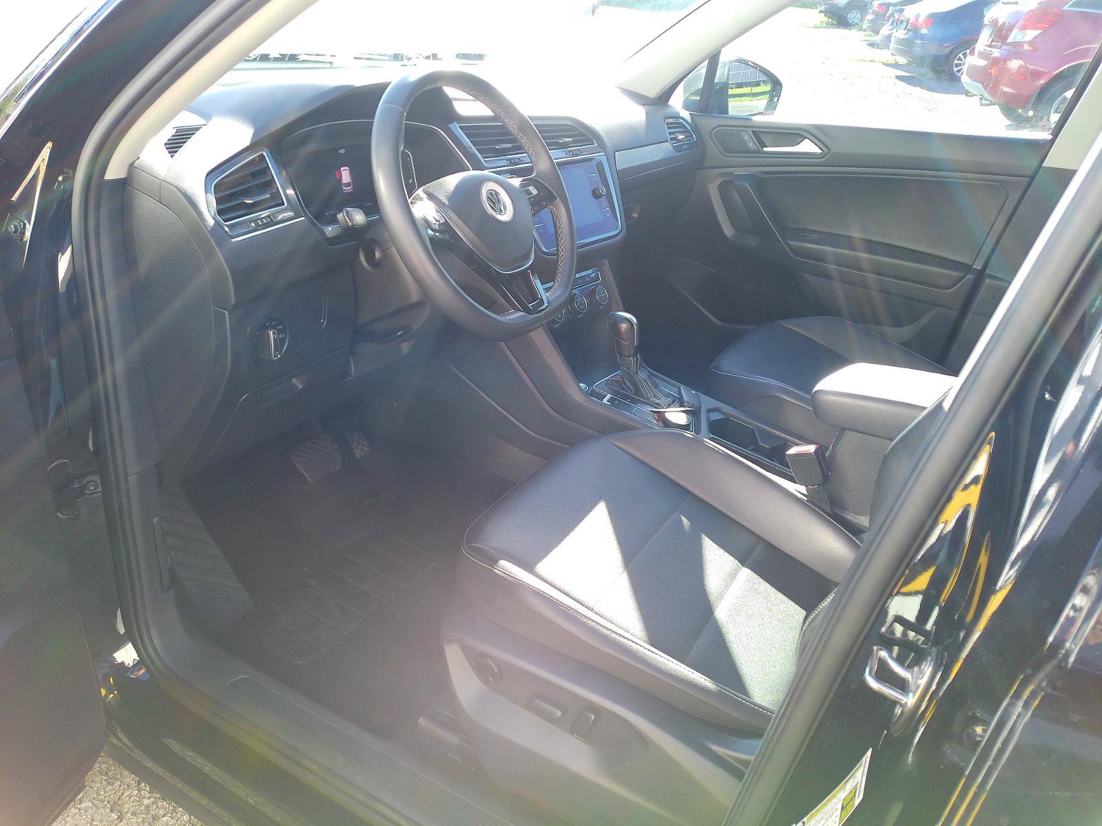 Used 2021 Volkswagen Tiguan SEL AWD/4WD image 6
