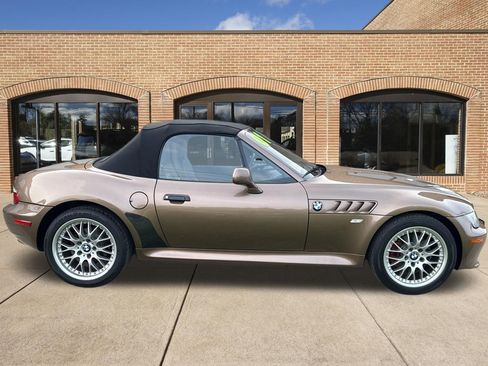 Used 2001 BMW Z3 3.0i RWD image 2