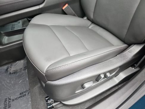 Used 2025 Cadillac XT5 Premium Luxury w/ LPO, Floor Liner Package AWD/4WD image 37