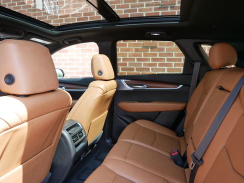 Certified 2024 Cadillac XT5 Premium Luxury w/ LPO, Floor Liner Package AWD/4WD image 10