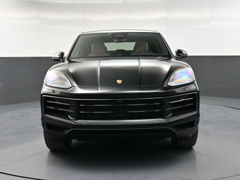 New 2026 Porsche Cayenne Coupe AWD/4WD image 11