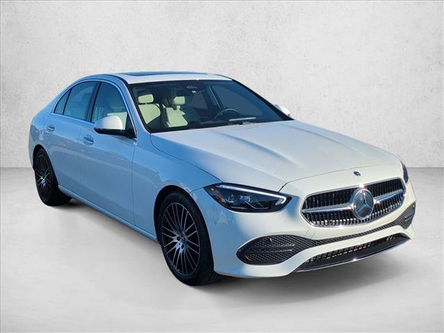 Used 2025 Mercedes-Benz C 300 4MATIC Sedan image 3