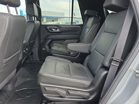 Used 2024 Chevrolet Tahoe Z71 w/ Luxury Package image 11