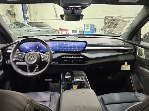 New 2026 Buick Enclave Avenir w/ Super Cruise Package FWD image 17