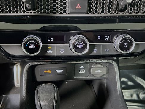 Used 2023 Honda Civic Sport image 25