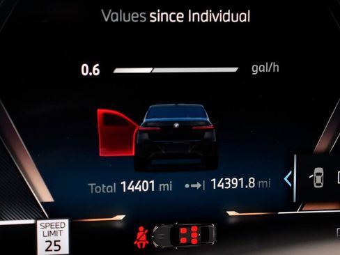 Used 2025 BMW 760i xDrive image 52