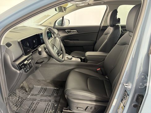 Certified 2026 Kia Sportage EX w/ EX Panoramic Sunroof Package AWD/4WD image 7