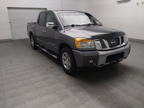 Used 2014 Nissan Titan SV RWD image 13