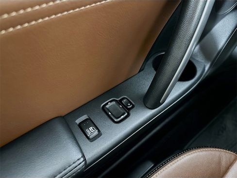 Used 2015 MAZDA MX-5 Miata Grand Touring w/ Premium Package image 13