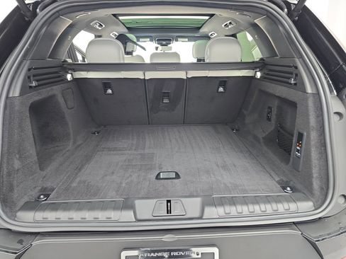 New 2026 Land Rover Range Rover Sport SE image 12