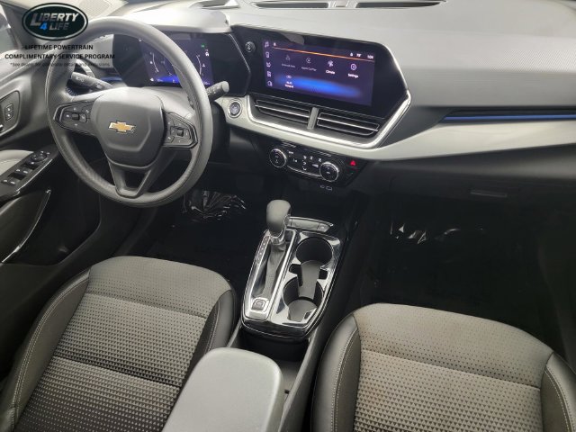 Used 2024 Chevrolet Trax LT FWD image 34