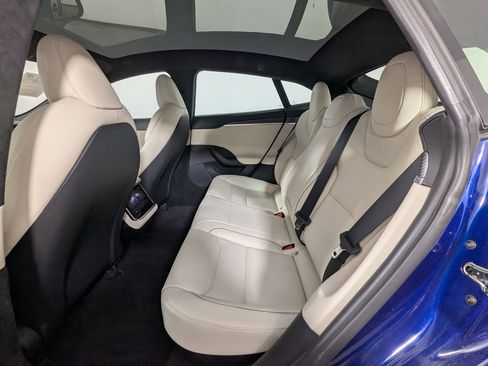 Used 2021 Tesla Model S Plaid image 19