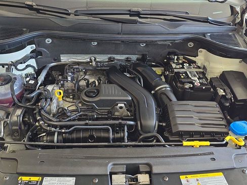 Used 2023 Volkswagen Taos SE FWD image 29
