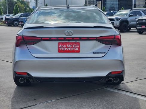 Certified 2021 Toyota Avalon Touring FWD image 5