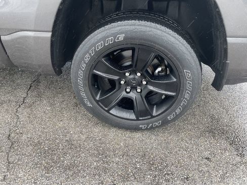 Used 2021 RAM 1500 Big Horn AWD/4WD image 10