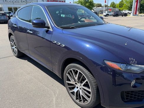 Used 2019 Maserati Levante AWD/4WD image 6