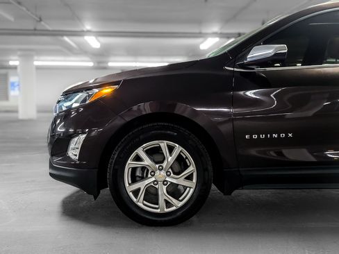 Used 2020 Chevrolet Equinox Premier FWD image 15