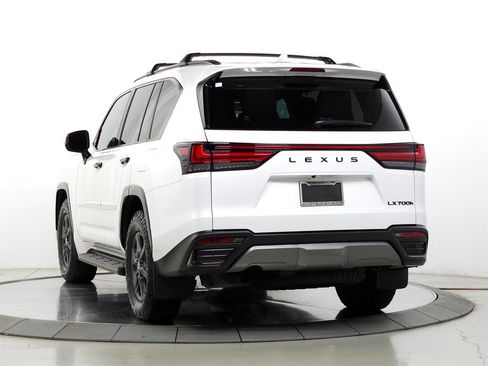 Certified 2025 Lexus LX 700h Overtrail image 6