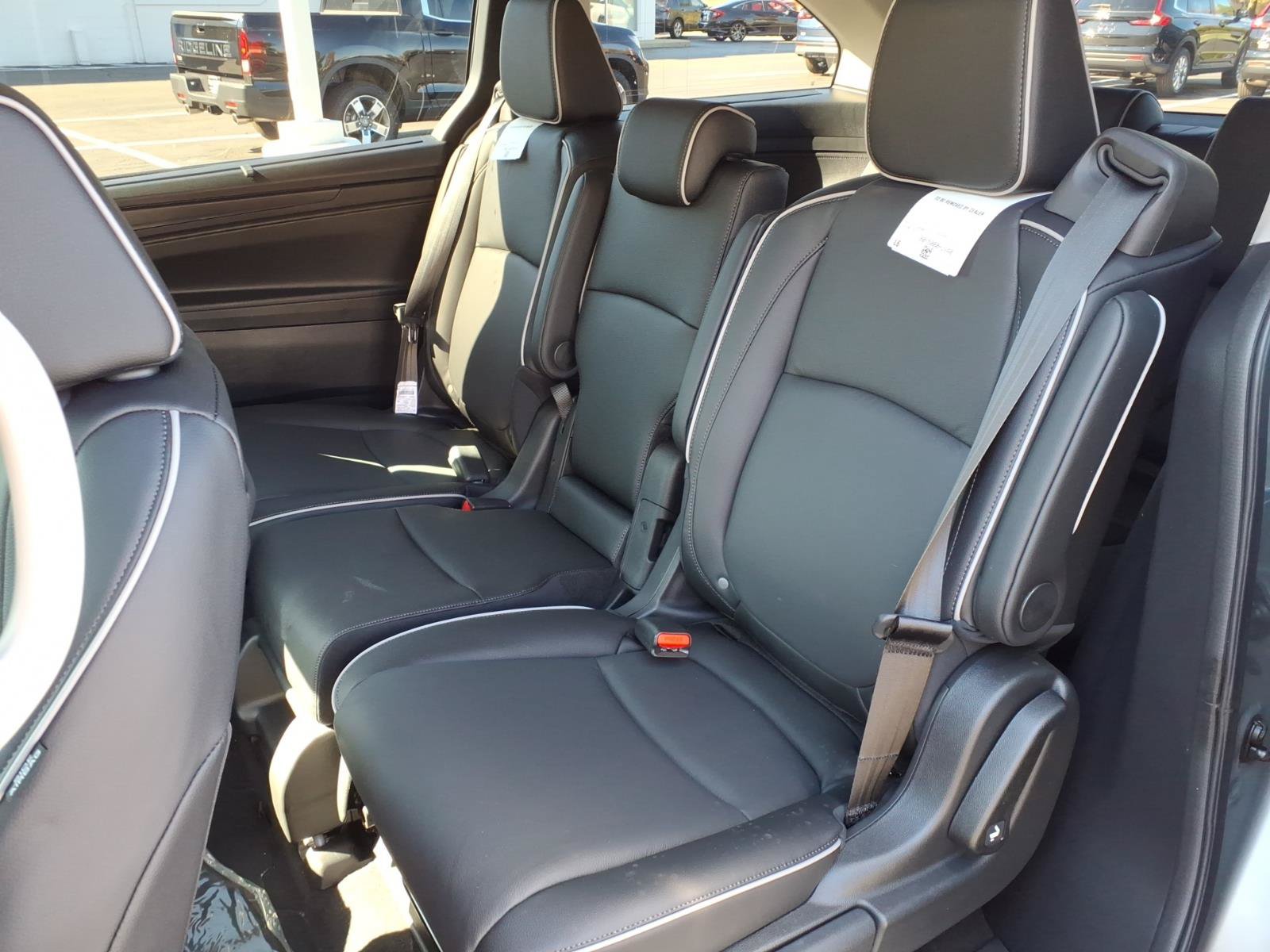 New 2027 Honda Odyssey Touring image 5