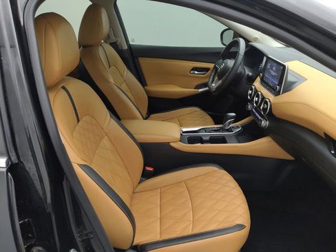 Used 2020 Nissan Sentra SV w/ SV Premium Package FWD image 21