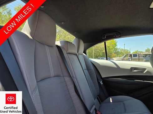 Certified 2025 Toyota Corolla SE w/ Convenience Package image 18