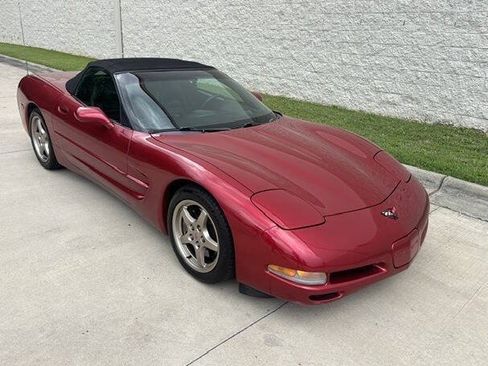Used 2000 Chevrolet Corvette Convertible RWD image 15