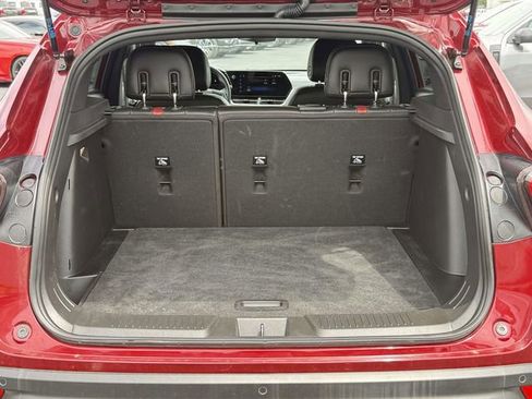 Used 2025 Chevrolet Trax RS w/ Driver Confidence Package image 13